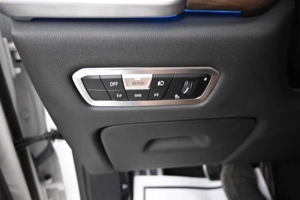 2022 BMW X5 PHEV xDrive45e
