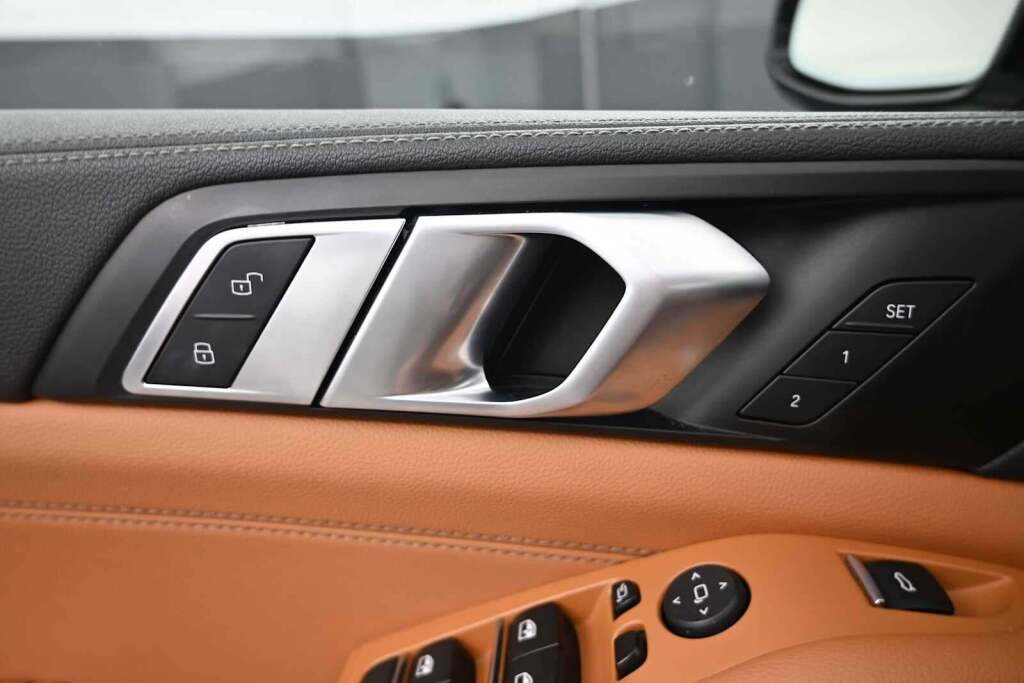 2022 BMW X5 PHEV xDrive45e