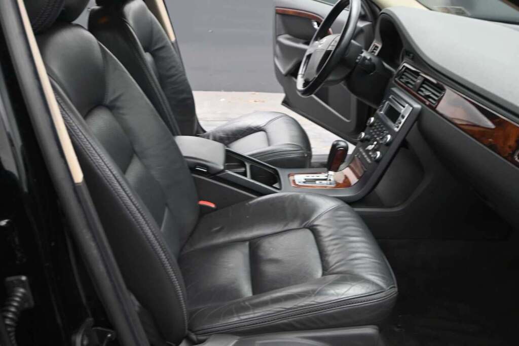 2008 Volvo XC70 3.2