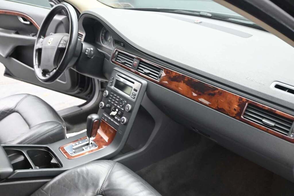 2008 Volvo XC70 3.2