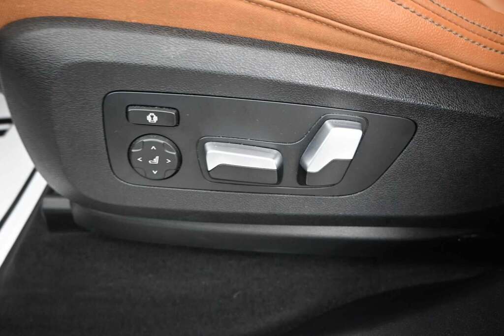 2022 BMW X5 PHEV xDrive45e