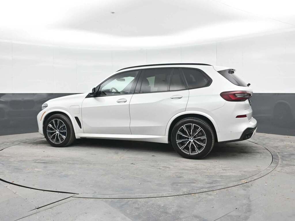 2022 BMW X5 PHEV xDrive45e