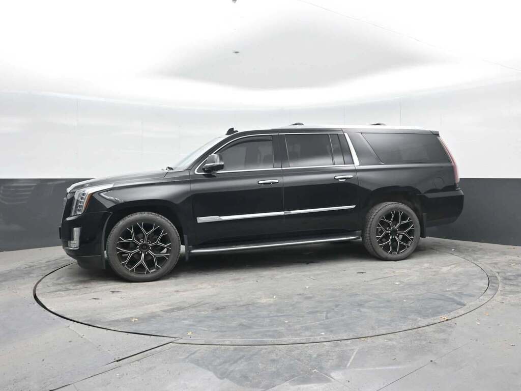 2018 Cadillac Escalade ESV Luxury
