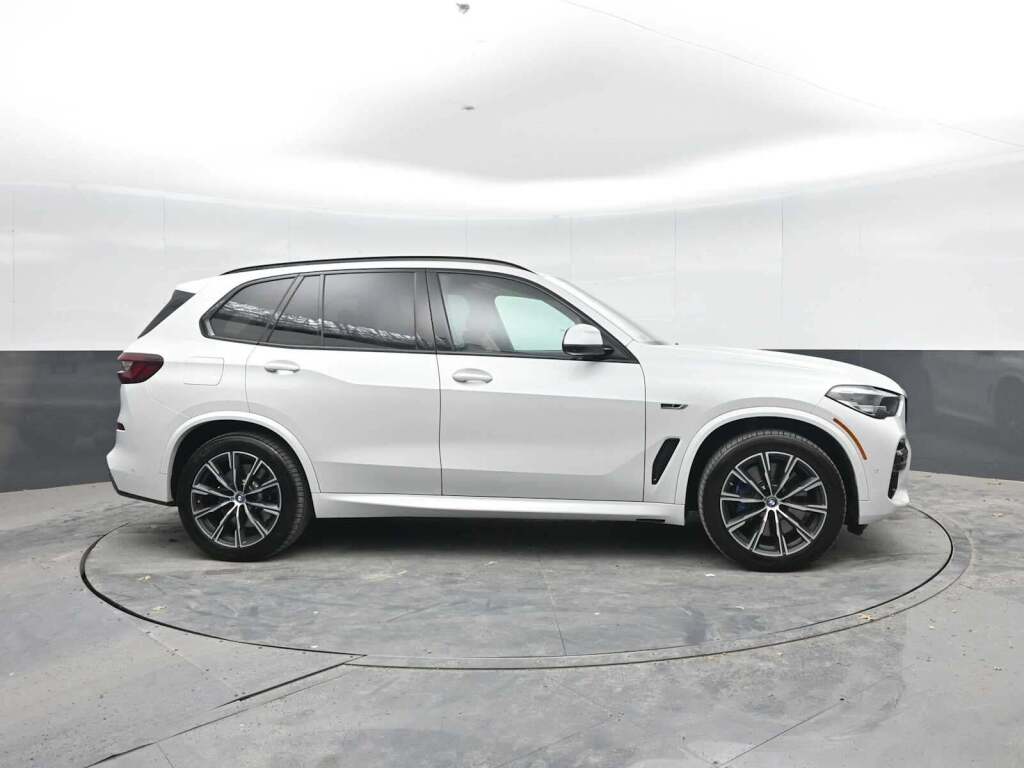 2022 BMW X5 PHEV xDrive45e