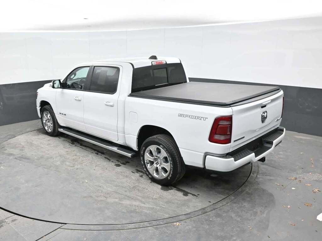 2023 Ram 1500 Big Horn Crew Cab 4x4 5'7" Box