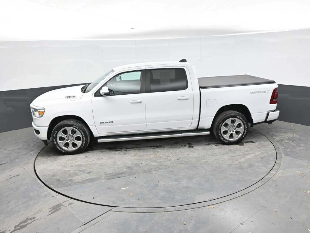 2023 Ram 1500 Big Horn Crew Cab 4x4 5'7" Box