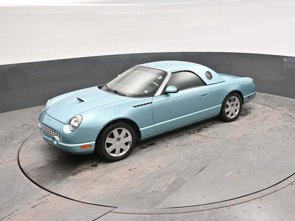 2002 Ford Thunderbird Deluxe