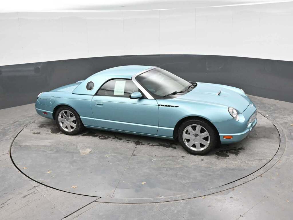 2002 Ford Thunderbird Deluxe