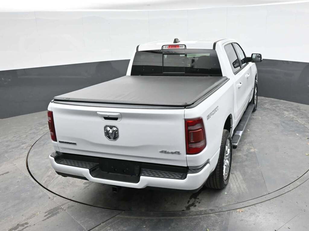 2023 Ram 1500 Big Horn Crew Cab 4x4 5'7" Box