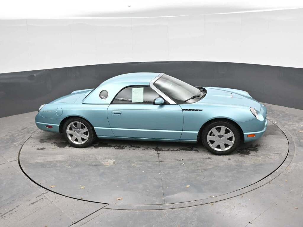 2002 Ford Thunderbird Deluxe