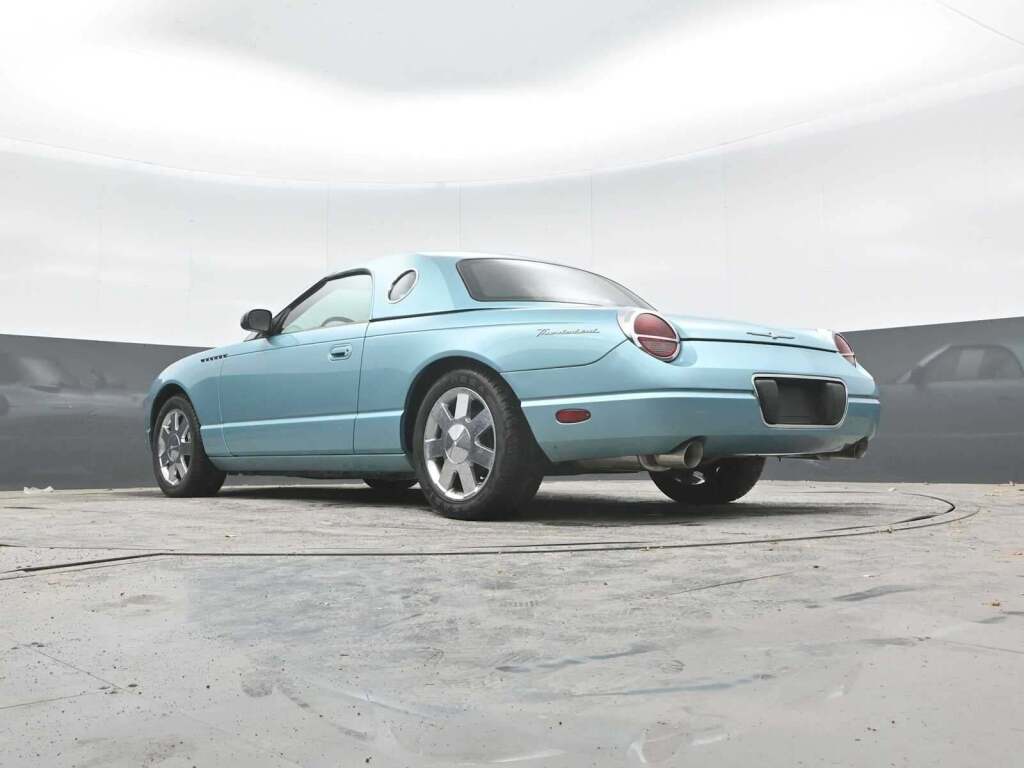 2002 Ford Thunderbird Deluxe