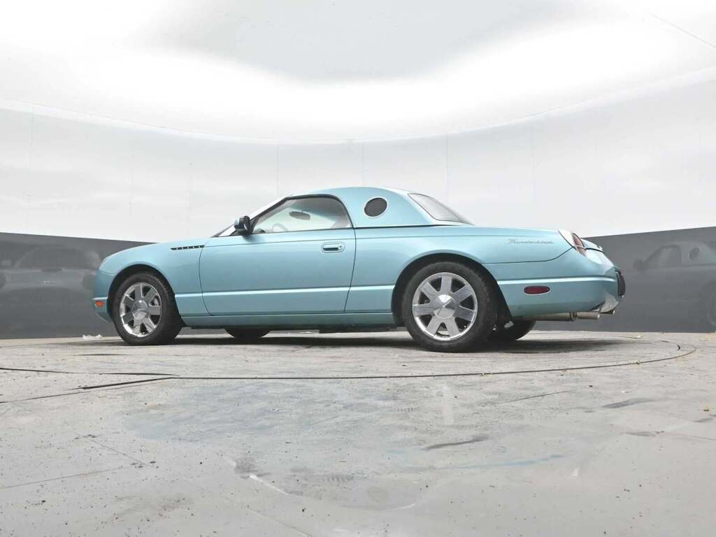 2002 Ford Thunderbird Deluxe