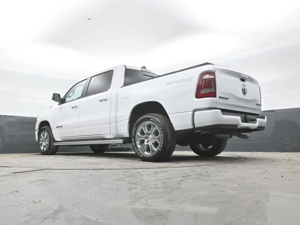 2023 Ram 1500 Big Horn Crew Cab 4x4 5'7" Box