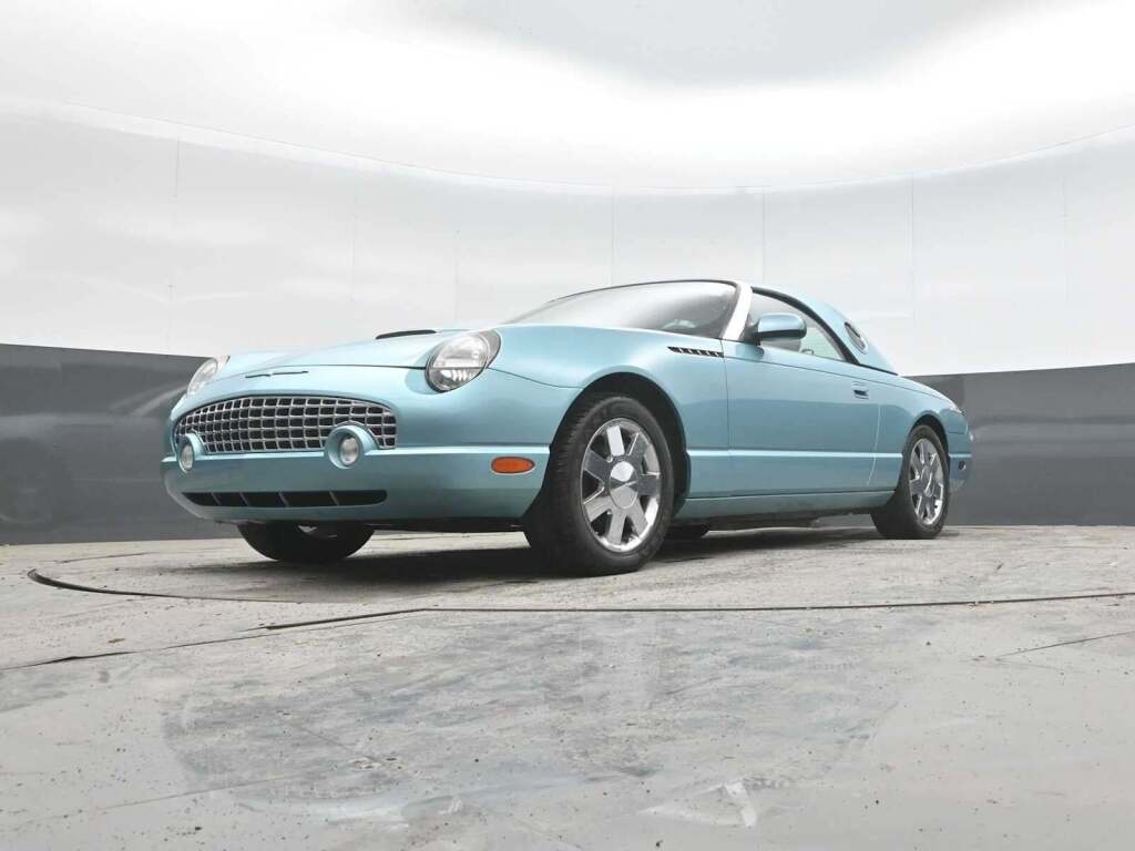 2002 Ford Thunderbird Deluxe