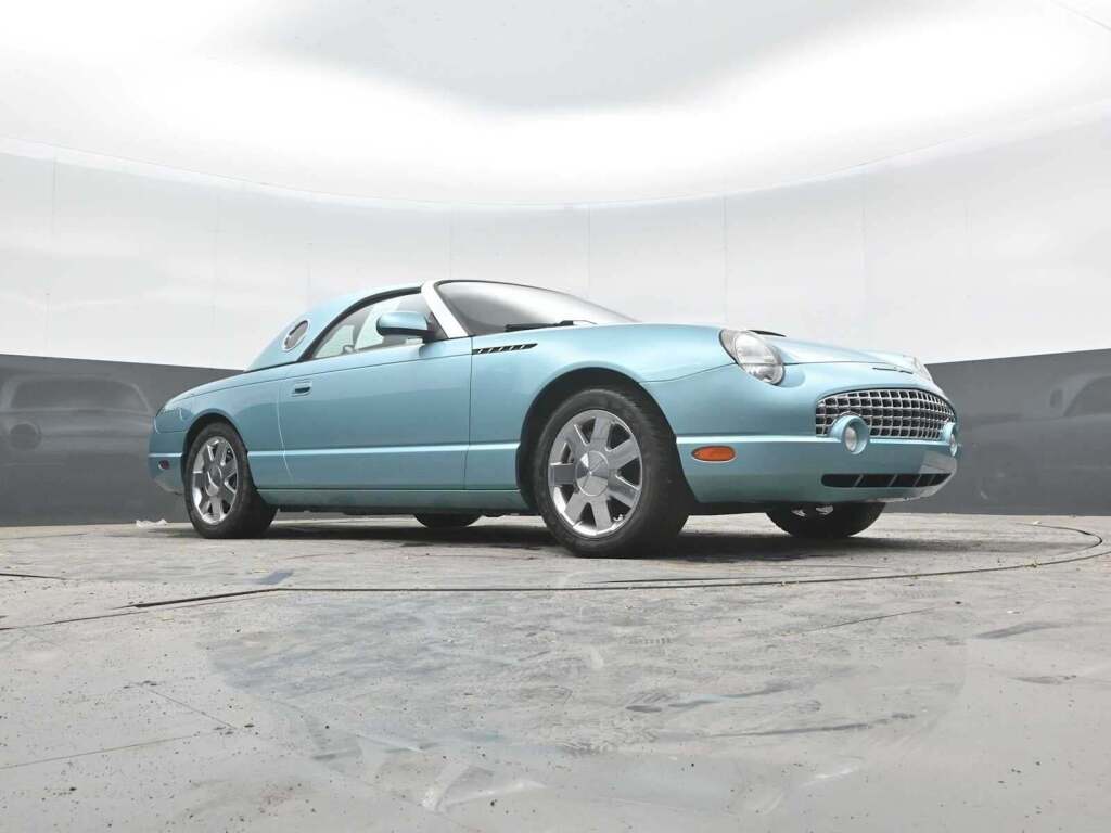 2002 Ford Thunderbird Deluxe