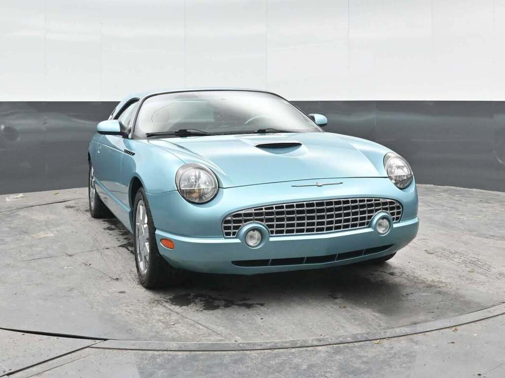 2002 Ford Thunderbird Deluxe