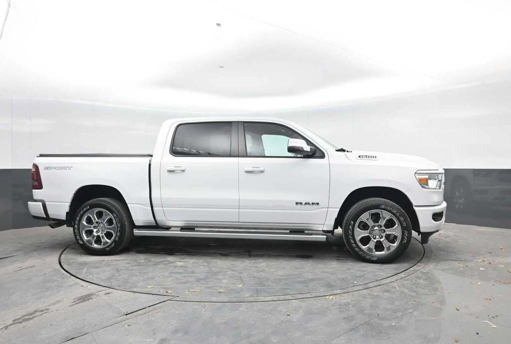 2023 Ram 1500 Big Horn Crew Cab 4x4 5'7" Box