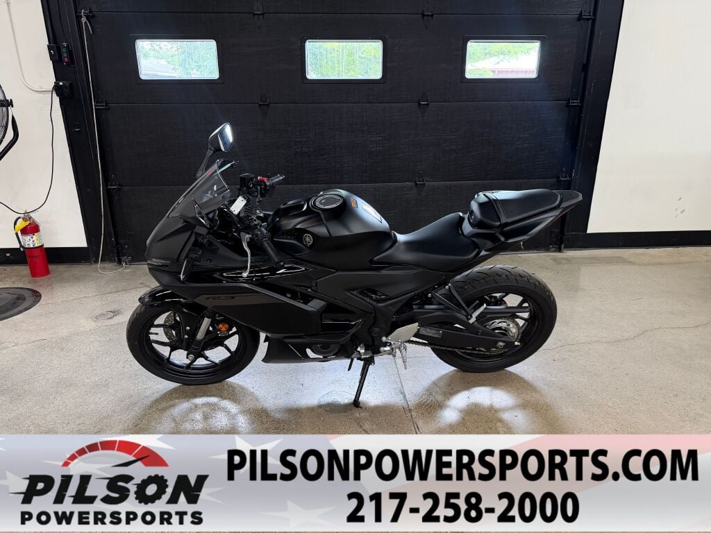 2025 Yamaha YZF R3 ABS