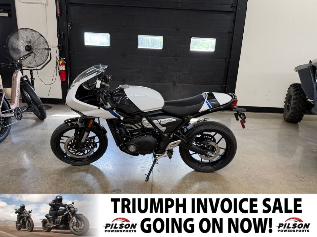 2026 Triumph Thruxton 400 Phantom Black / Aluminium Silver
