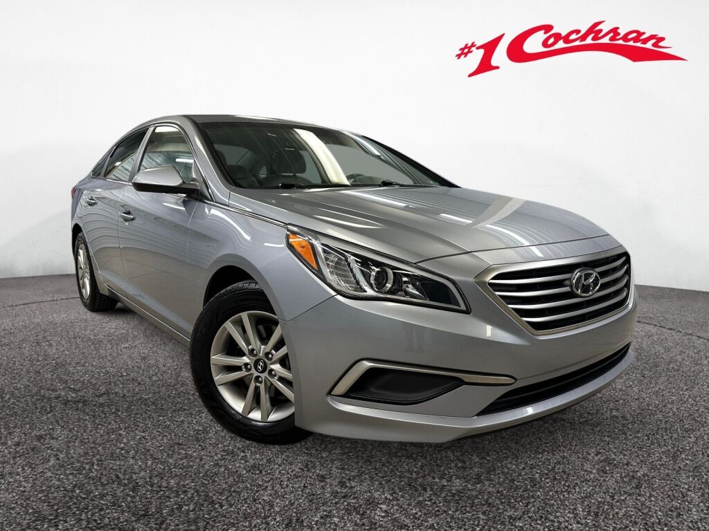  2017 Hyundai Sonata SE FWD   