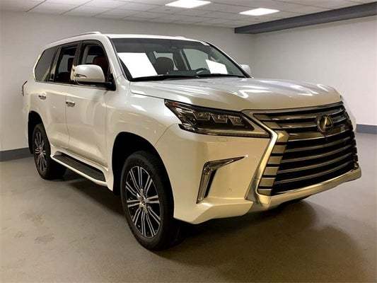 2020 Lexus LX 570's photo