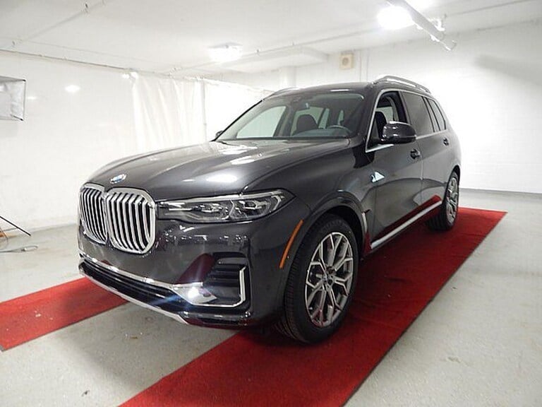 2020 BMW X7 40i's photo