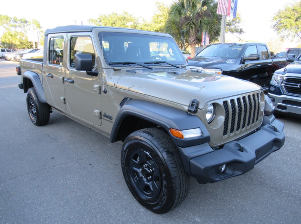 2020 Jeep Gladiator Sport