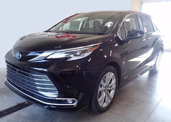 2021 Toyota Sienna Limited 7-Passenger