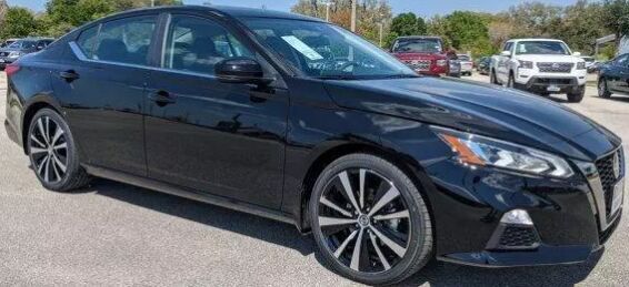2022 Nissan Altima 2.0 SR
