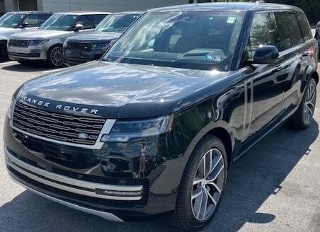 2024 Land Rover Range Rover P400 SE LWB