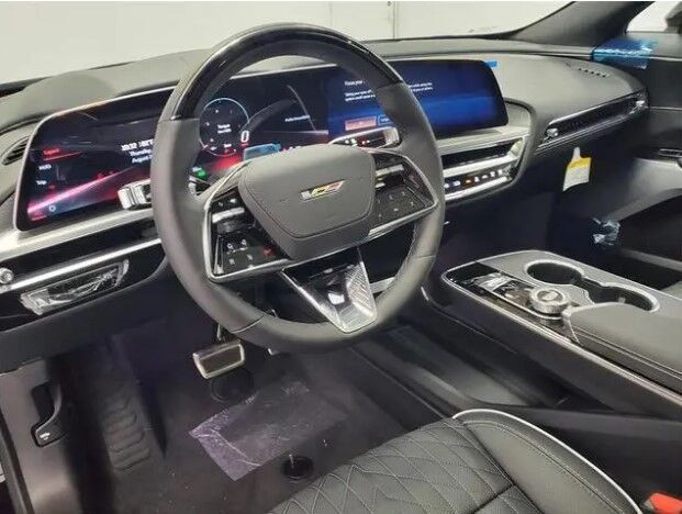 2026 Cadillac LYRIQ-V Premium