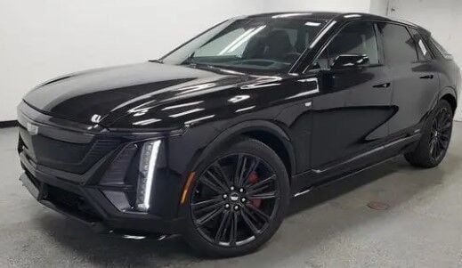 2026 Cadillac LYRIQ V Premium's photo