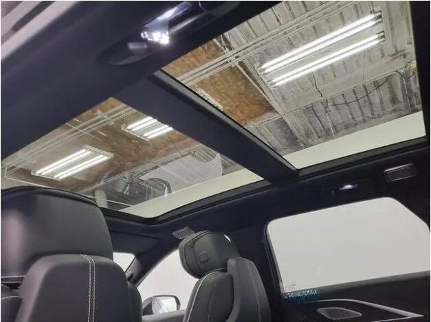 2026 Cadillac LYRIQ-V Premium