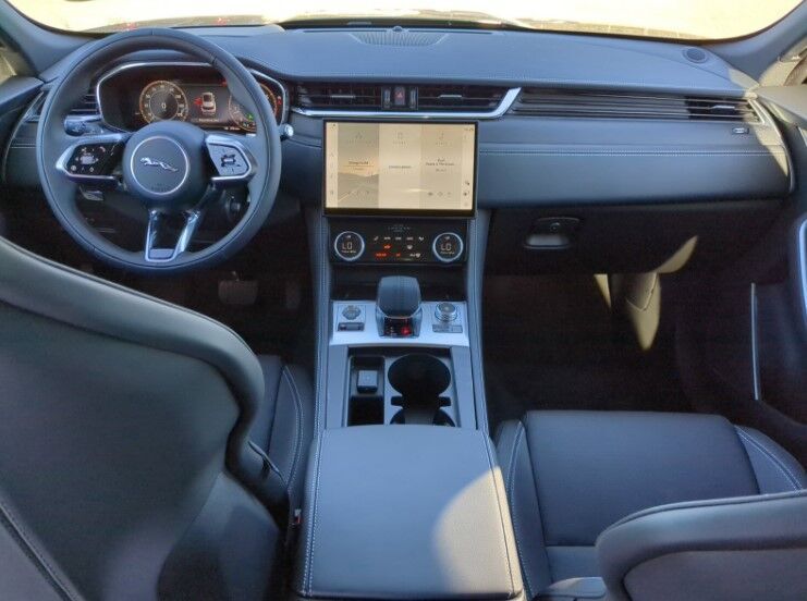 2026 Jaguar F-PACE P250 R-Dynamic S