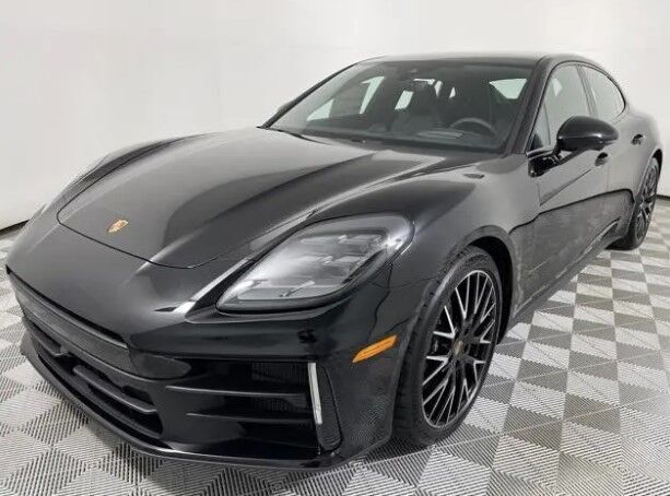 2026 Porsche Panamera Base