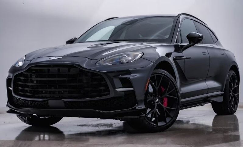 2025 Aston Martin DBX 707's photo