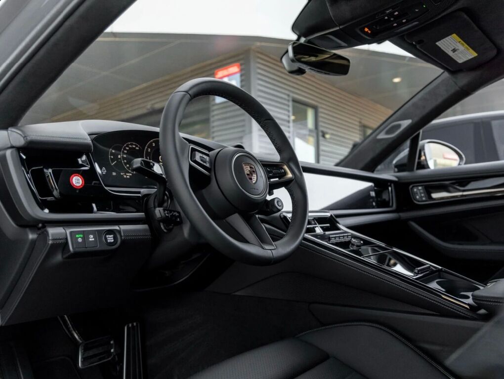 2026 Porsche Panamera GTS
