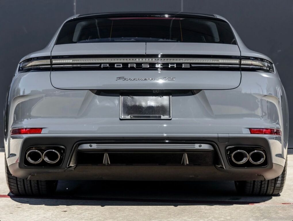 2026 Porsche Panamera GTS