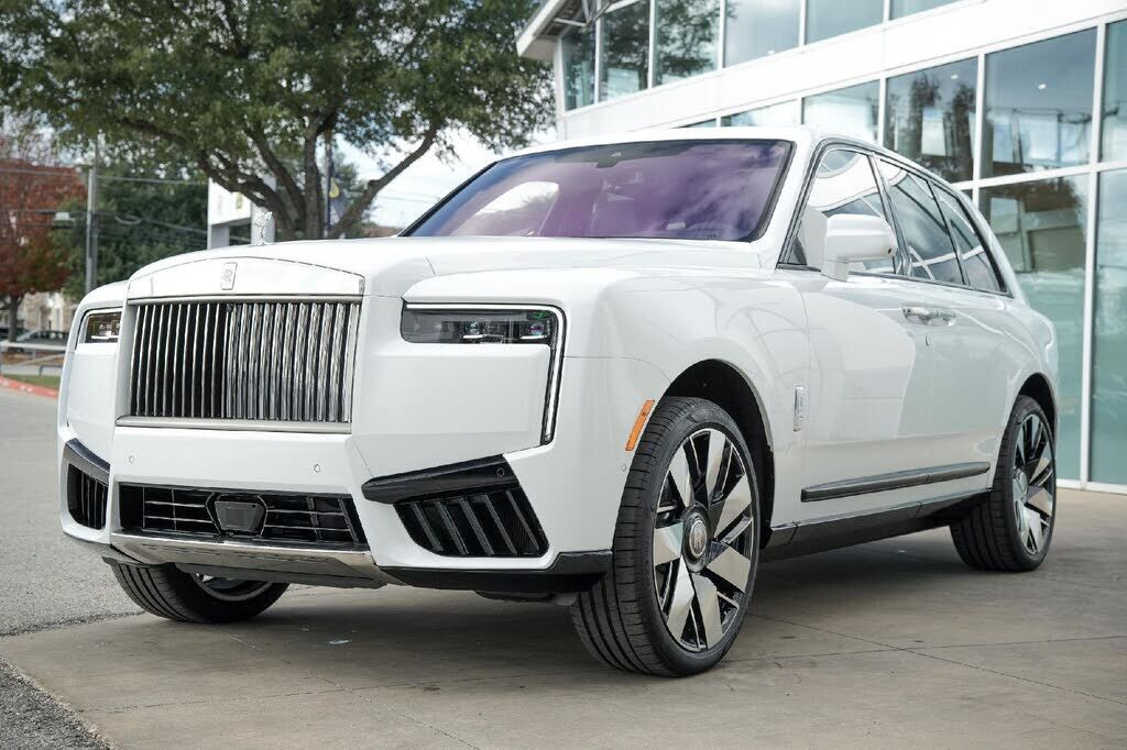 2026 Rolls-Royce Cullinan Base