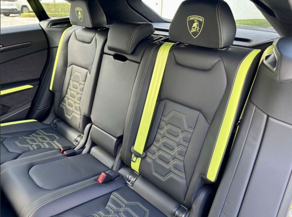 2026 Lamborghini Urus SE