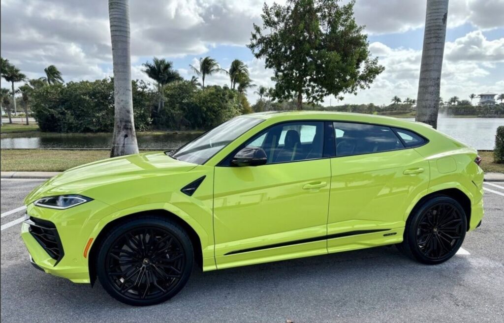 2026 Lamborghini Urus SE