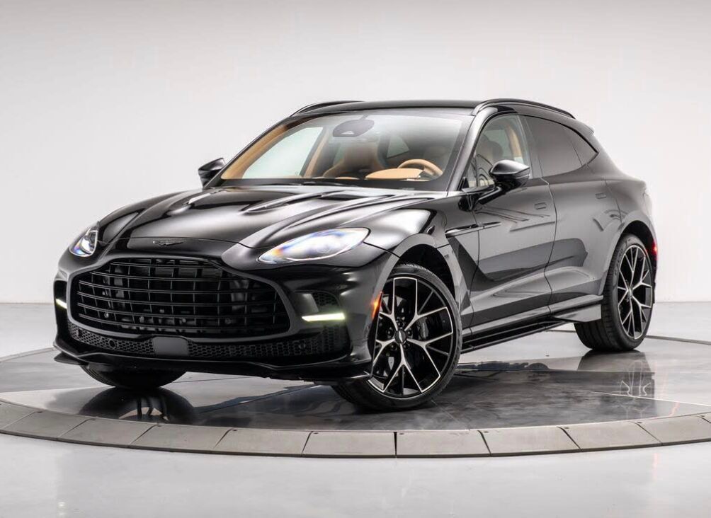 2026 Aston Martin DBX 707