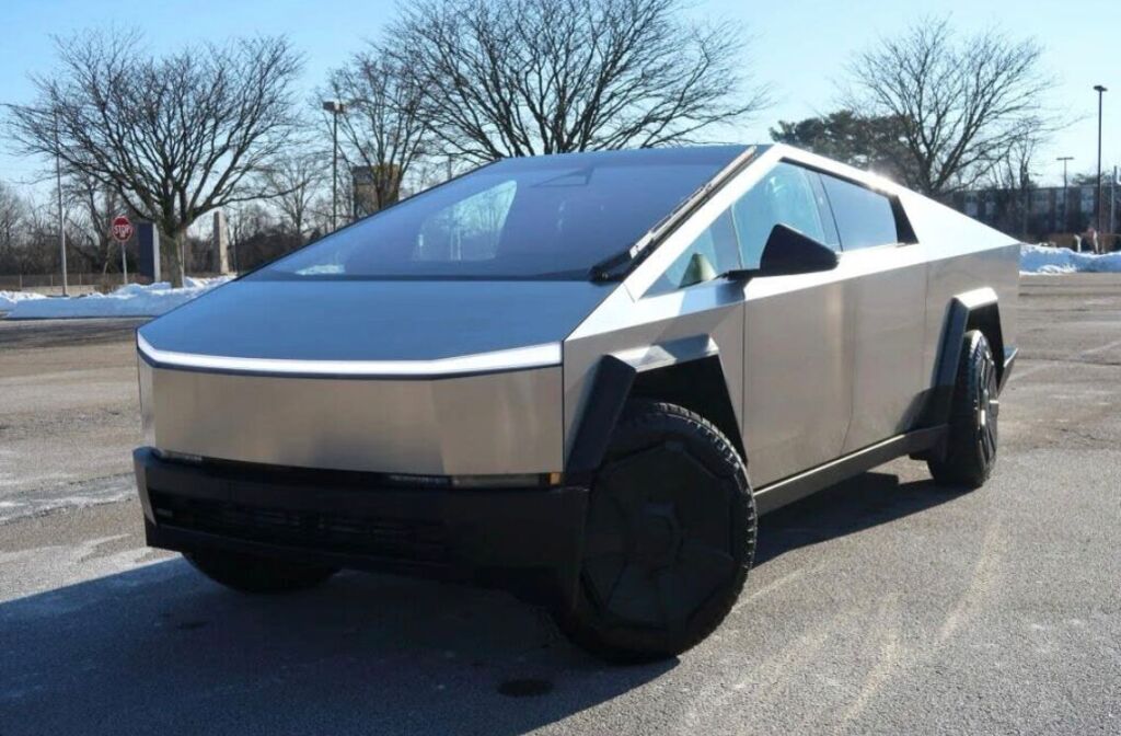 2025 Tesla Cybertruck Cyberbeast