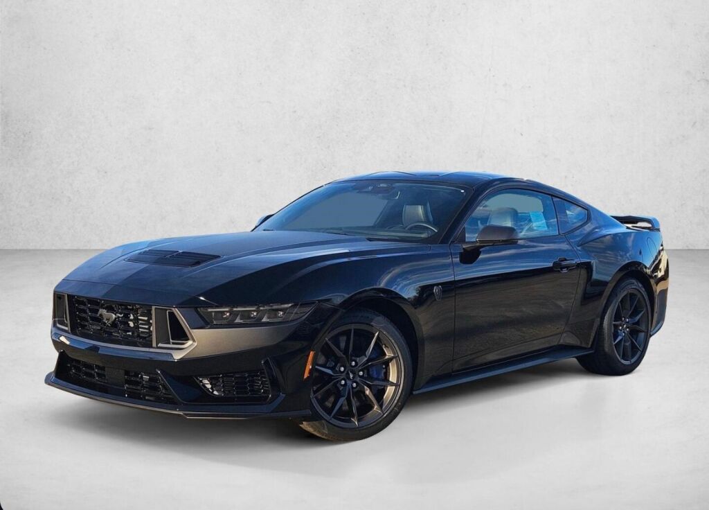 2026 Ford Mustang Dark Horse