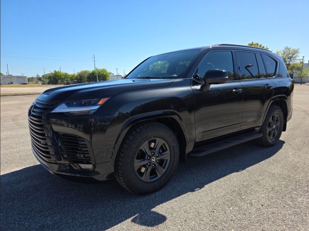 2026 Lexus LX 700h Overtrail