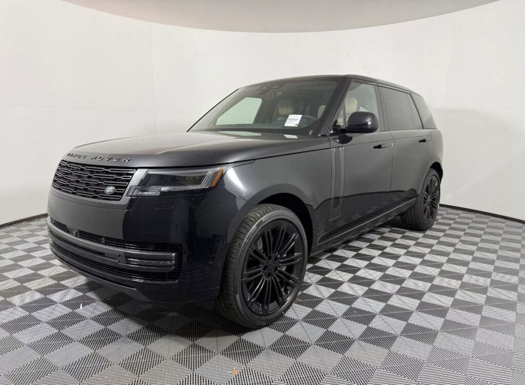 2026 Land Rover Range Rover P530 SE LWB