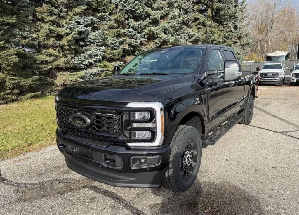 2026 Ford F-350 Super Duty Lariat