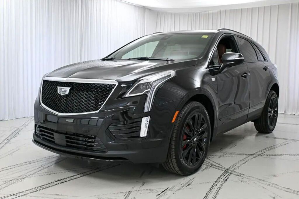2026 Cadillac XT5 Sport