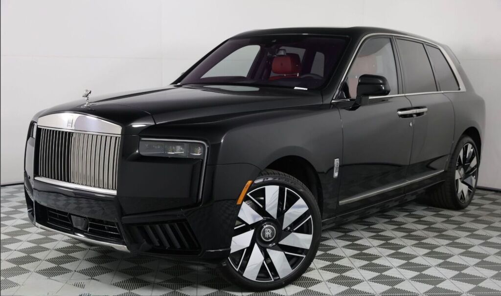 2026 Rolls-Royce Cullinan Base