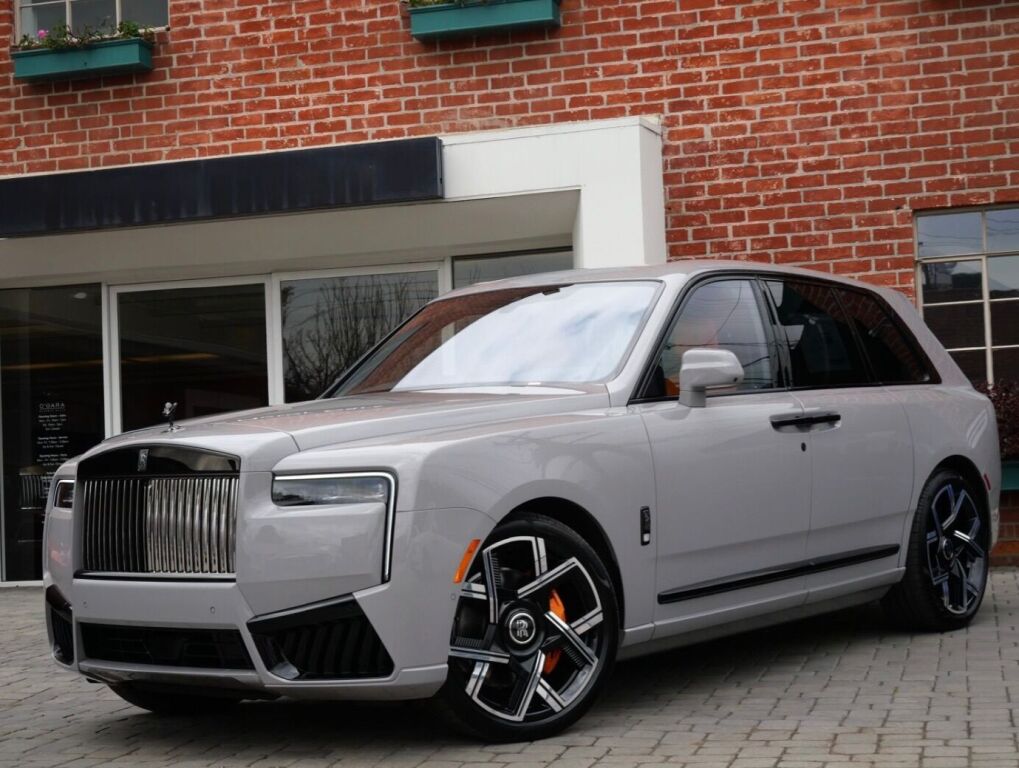 2026 Rolls-Royce Black Badge Cullinan Base